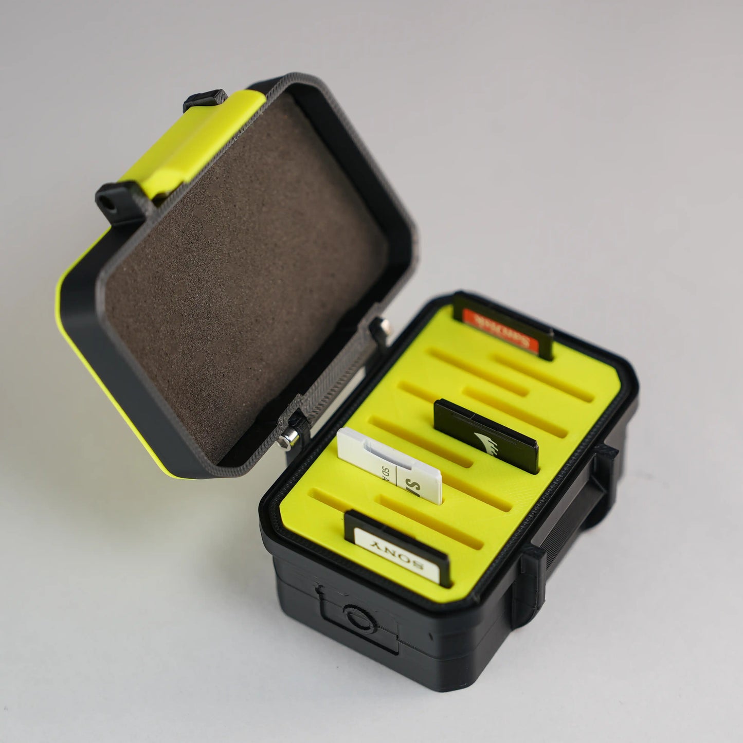 9 Dimension - 12 SD Card Rugged Case