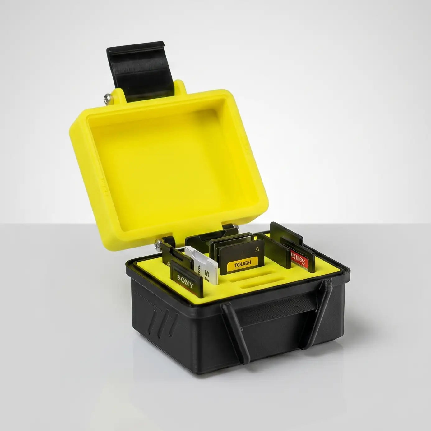 9Dimension - 8 SD & 4 CF Express Type A Card Case
