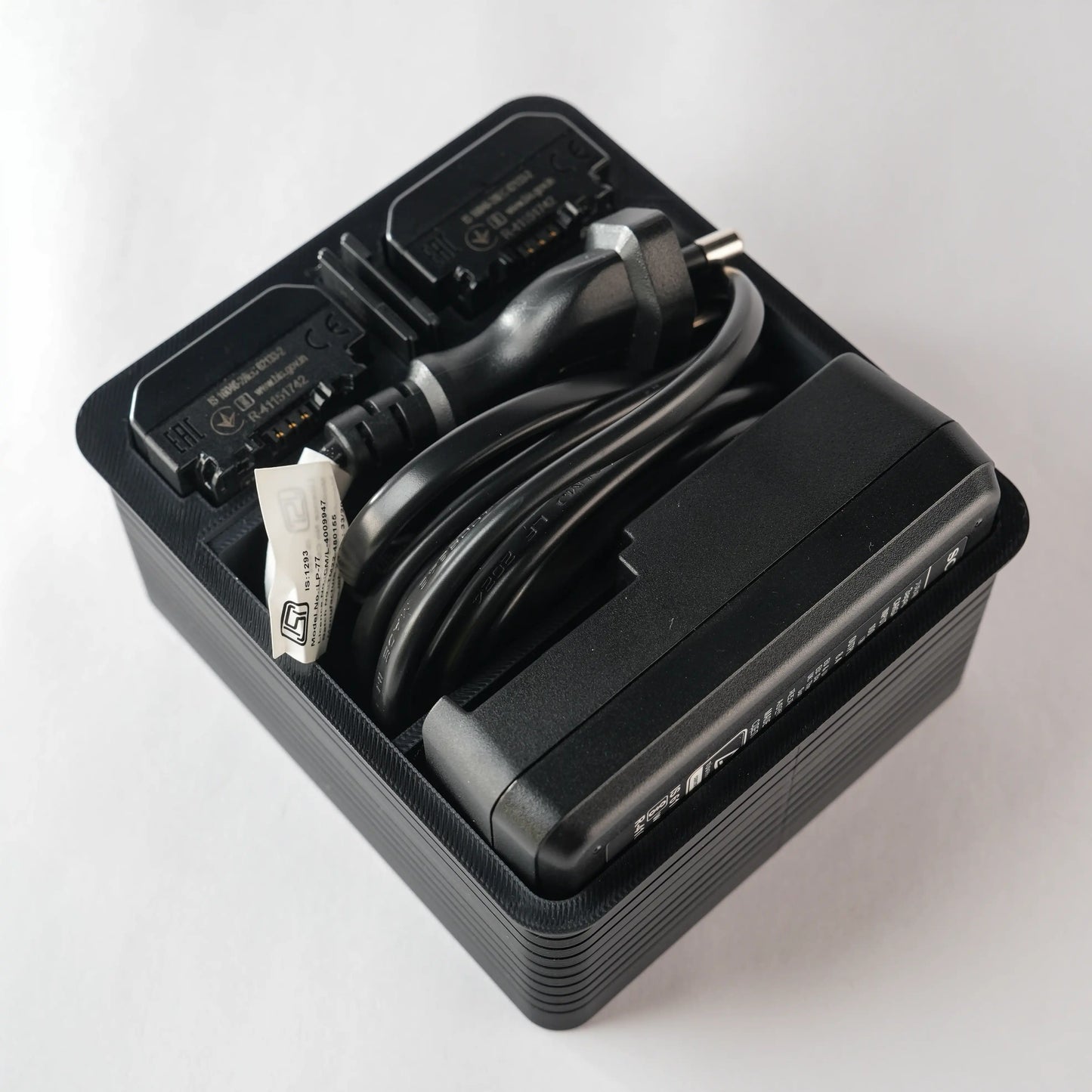 9Dimension - Camera Battery, SD Card & Charger Desk Organizer (For Sony)